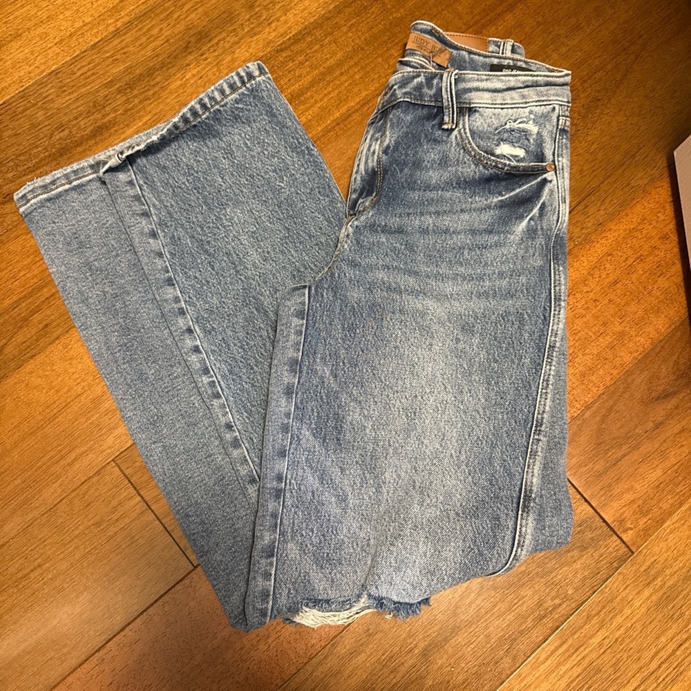 Judy Blue Light Wash Dad Jeans